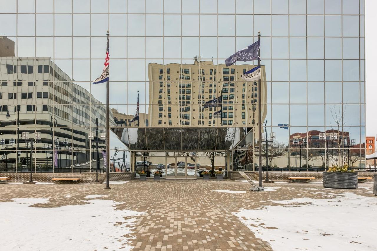 Frontdesk Flashcube Apts Downtown Kansas City Exterior photo